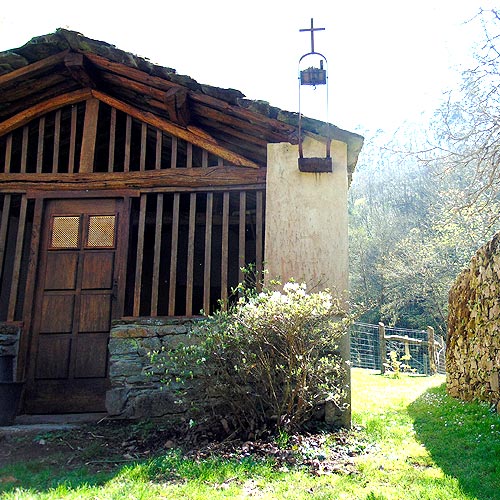 capilla casa rural la pousada de Boimouro